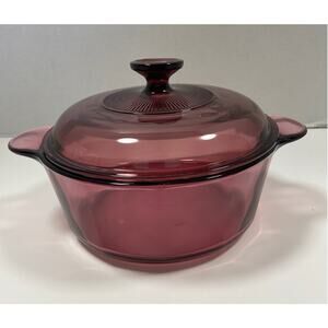 Vintage PYREX Corning Visions Cranberry 2.5 Qt. Covered Casserole 1156 / v2.5c